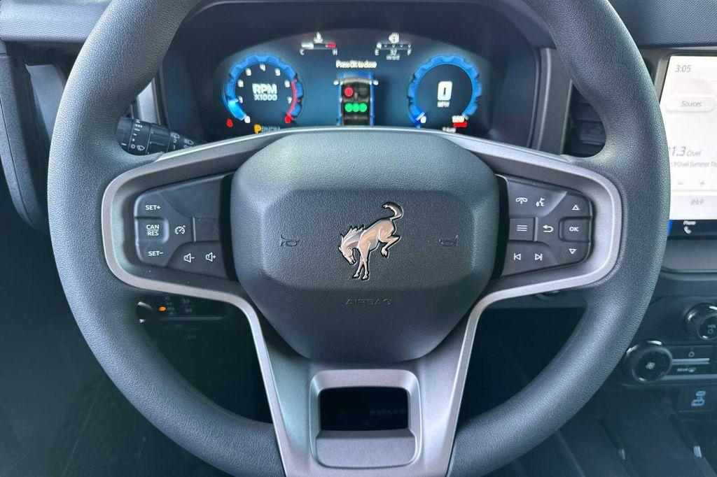 new 2025 Ford Bronco car, priced at $43,785