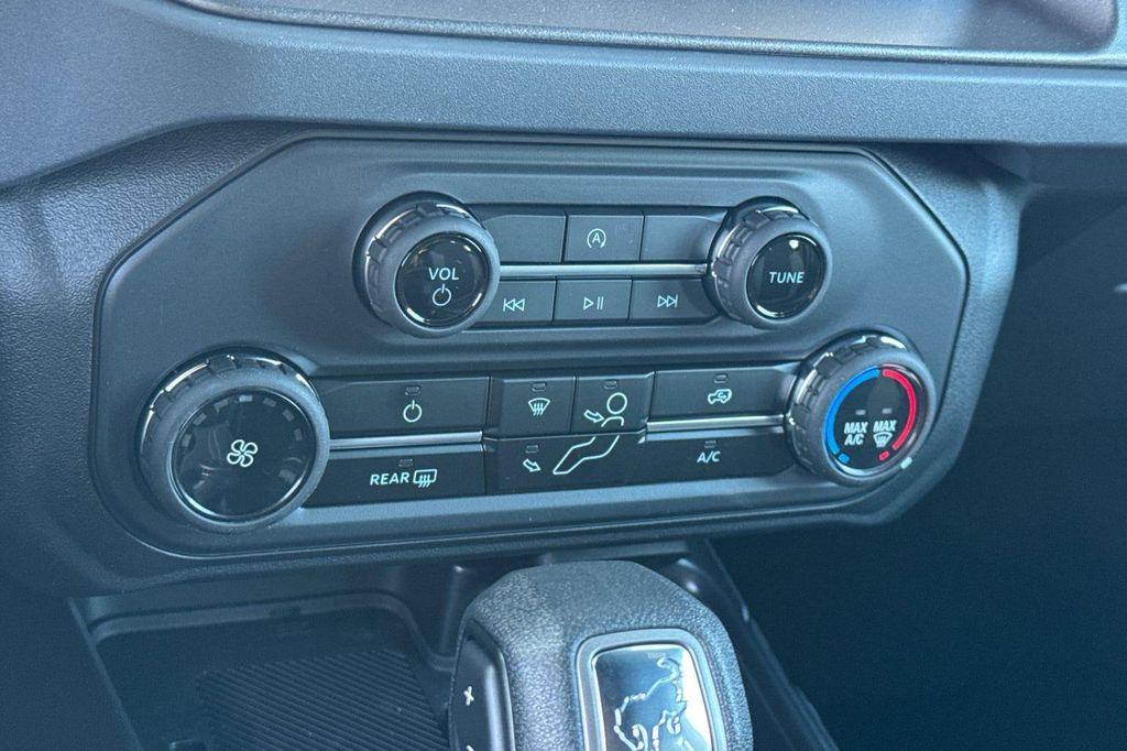 new 2025 Ford Bronco car, priced at $43,785