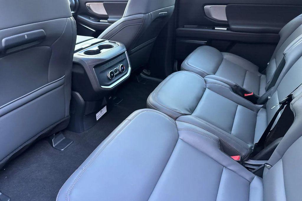 new 2025 Ford Expedition Max car, priced at $77,680