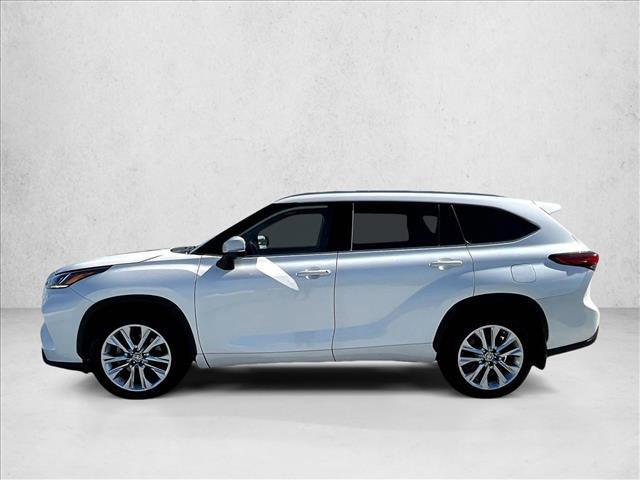 used 2020 Toyota Highlander car, priced at $29,998