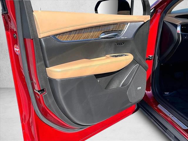 used 2022 Cadillac XT6 car, priced at $27,430