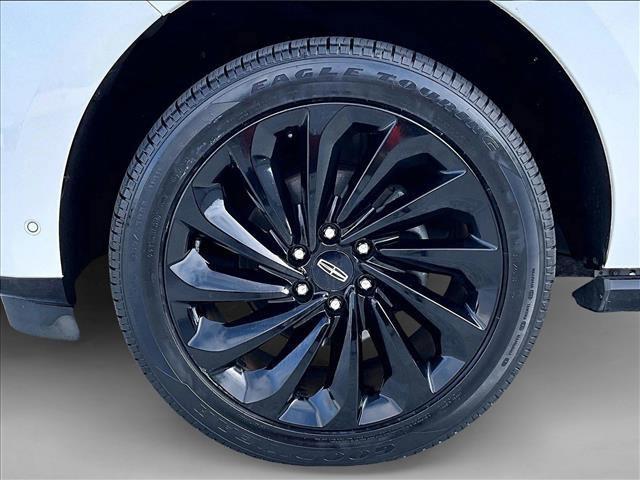 used 2020 Lincoln Navigator car, priced at $33,612