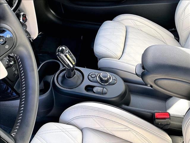 used 2022 MINI Hardtop car, priced at $20,370