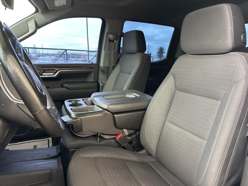 used 2023 GMC Sierra 1500 car, priced at $34,587