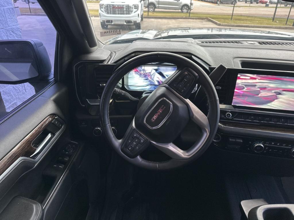 used 2023 GMC Sierra 1500 car, priced at $34,587