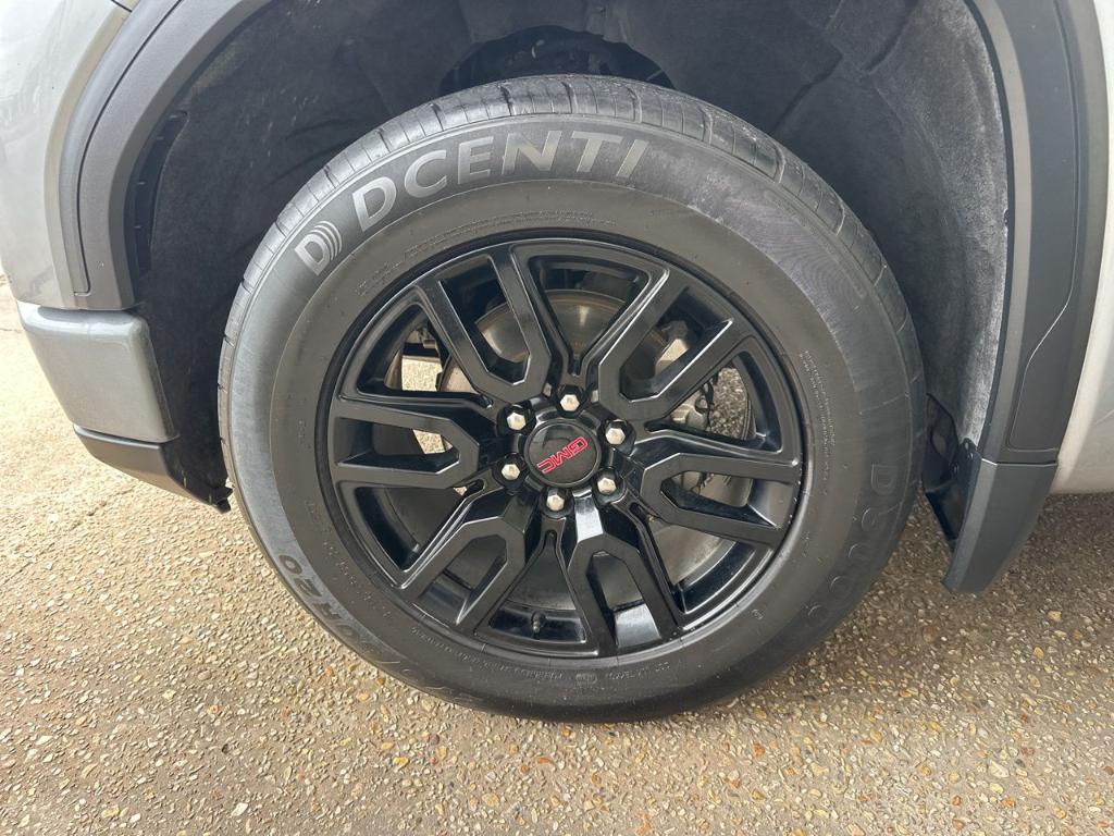used 2023 GMC Sierra 1500 car, priced at $34,587