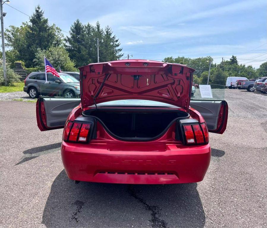 used 2000 Ford Mustang car, priced at $7,500