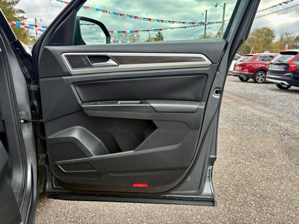 used 2019 Volkswagen Atlas car, priced at $17,750