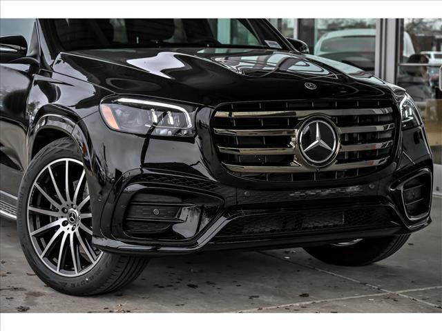 new 2026 Mercedes-Benz GLS 580 car, priced at $121,955