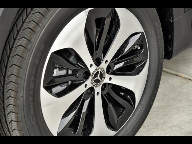 new 2025 Mercedes-Benz GLB 250 car, priced at $55,545