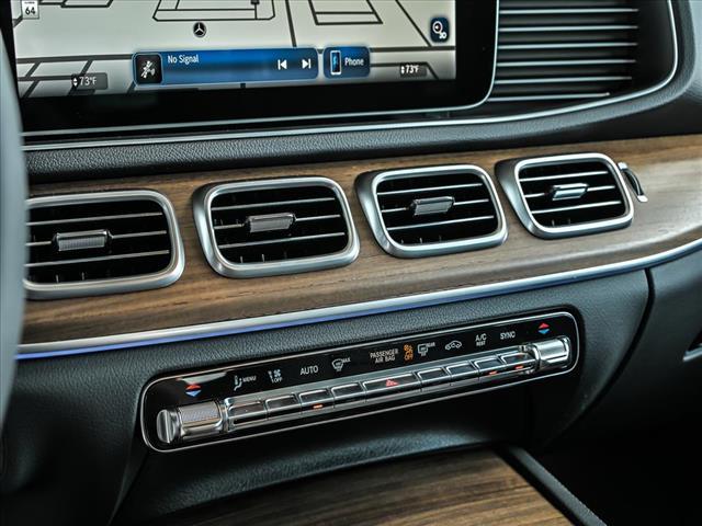 new 2025 Mercedes-Benz GLE 450 car, priced at $75,795