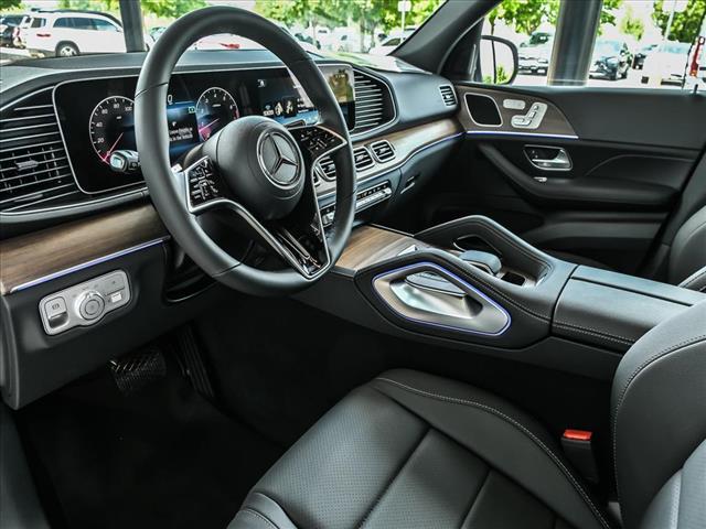 new 2025 Mercedes-Benz GLE 450 car, priced at $75,795