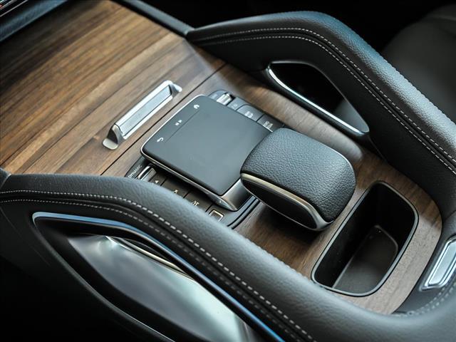 new 2025 Mercedes-Benz GLE 450 car, priced at $75,795