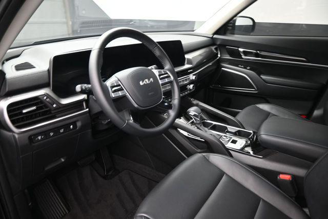 used 2025 Kia Telluride car, priced at $36,998