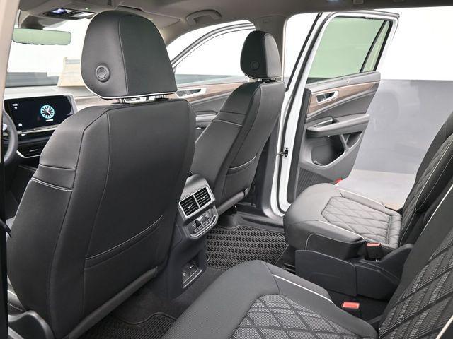 new 2026 Volkswagen Atlas car, priced at $55,784