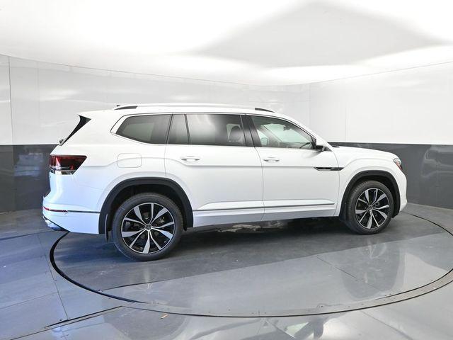 new 2026 Volkswagen Atlas car, priced at $55,784