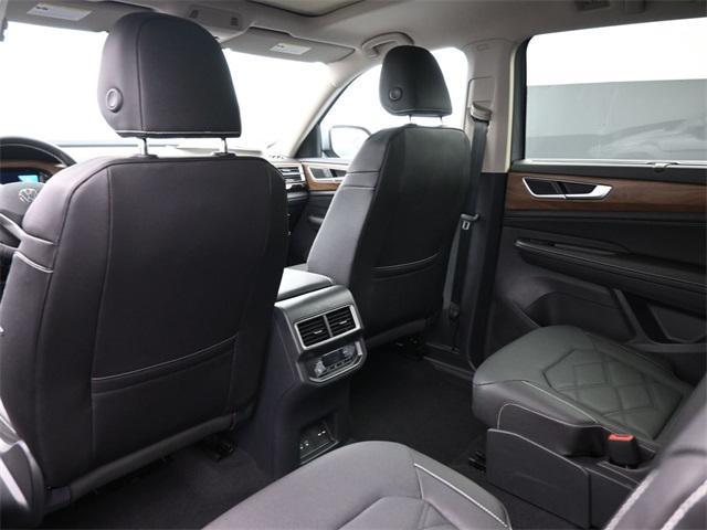 new 2026 Volkswagen Atlas car, priced at $44,017