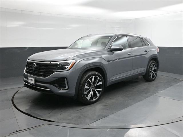new 2026 Volkswagen Atlas Cross Sport car, priced at $55,998