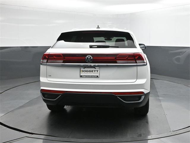new 2026 Volkswagen Atlas Cross Sport car, priced at $40,998