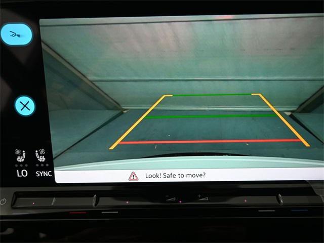 new 2026 Volkswagen Atlas Cross Sport car, priced at $40,998