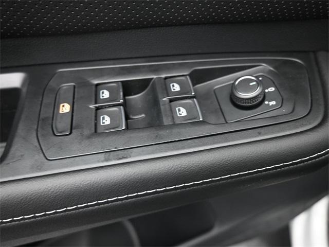 new 2026 Volkswagen Atlas car, priced at $38,321