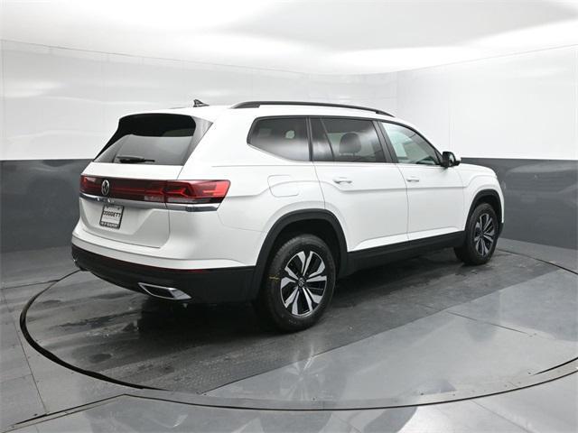 new 2026 Volkswagen Atlas car, priced at $38,321