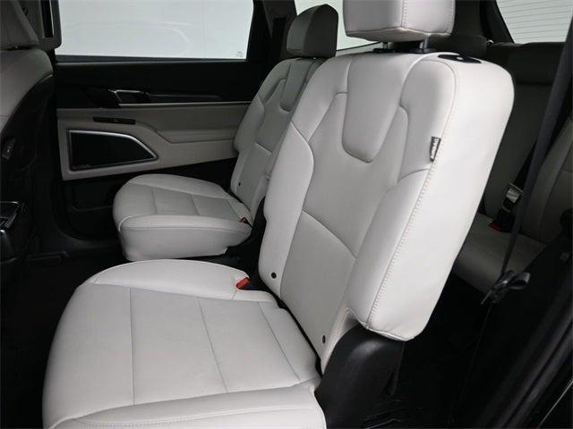 used 2024 Kia Telluride car, priced at $32,999