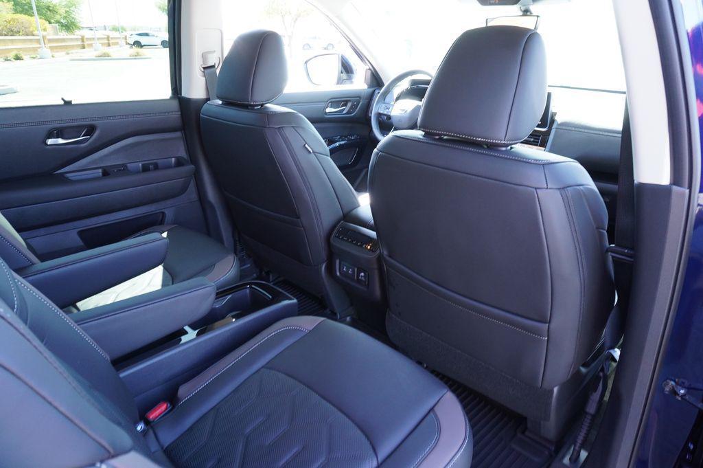 new 2026 Nissan Pathfinder car, priced at $46,976