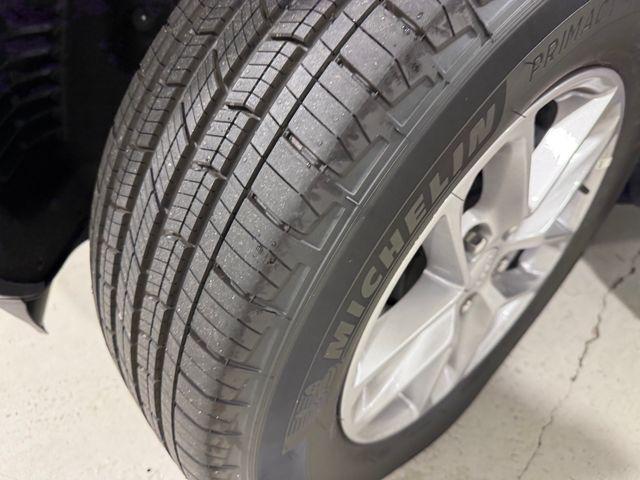 new 2025 Jeep Grand Cherokee L car, priced at $38,802