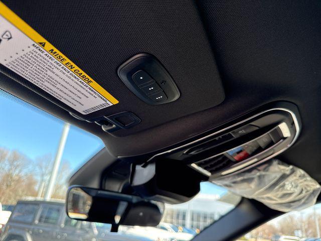 new 2026 Jeep Grand Cherokee car, priced at $50,025