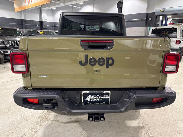 new 2026 Jeep Gladiator car, priced at $44,885