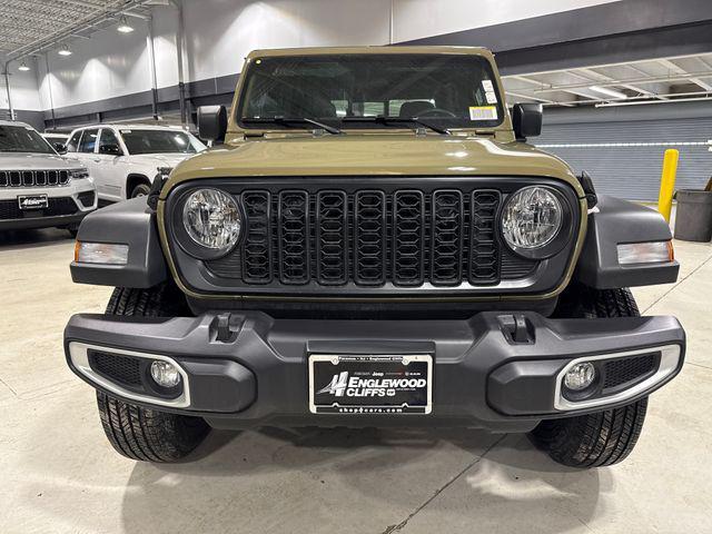 new 2026 Jeep Gladiator car, priced at $44,885