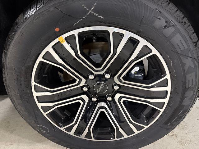 new 2026 Jeep Grand Wagoneer car, priced at $75,575