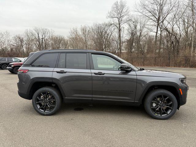 new 2025 Jeep Grand Cherokee car, priced at $49,485