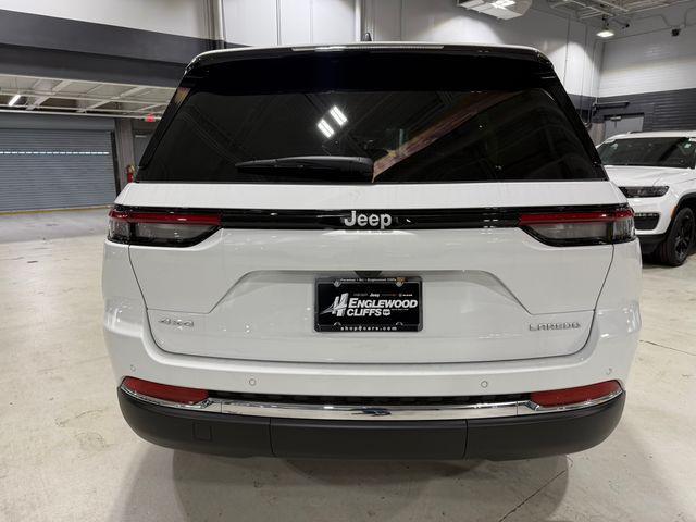 new 2025 Jeep Grand Cherokee car, priced at $35,652