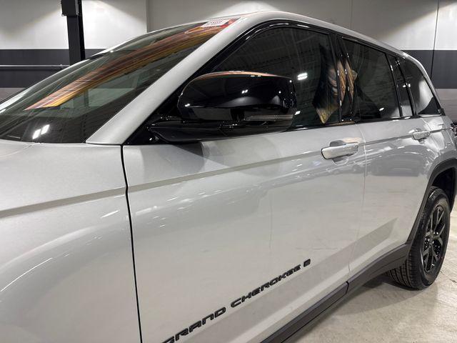 new 2025 Jeep Grand Cherokee car, priced at $45,411