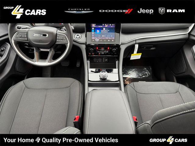 new 2025 Jeep Grand Cherokee car, priced at $38,154