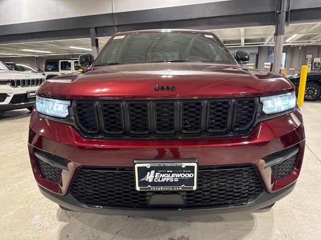 new 2025 Jeep Grand Cherokee car, priced at $45,261