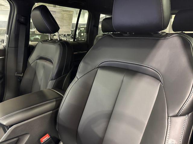 new 2026 Jeep Grand Cherokee car, priced at $44,935