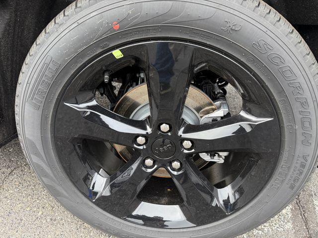 new 2025 Jeep Grand Cherokee car, priced at $51,835