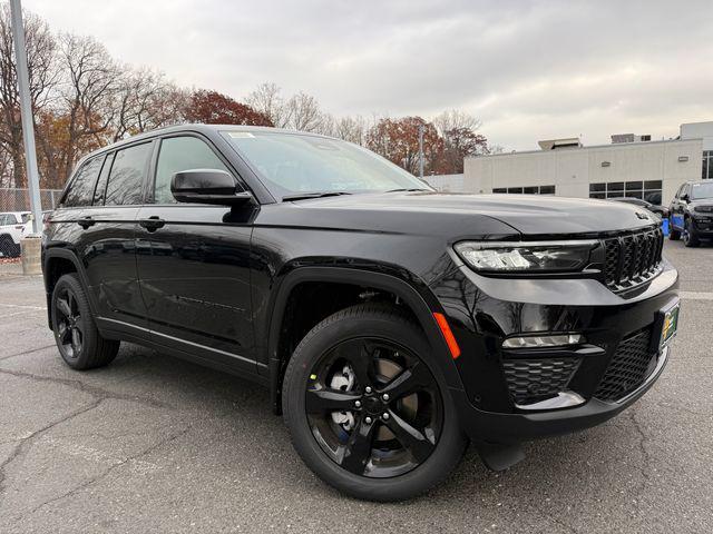 new 2025 Jeep Grand Cherokee car, priced at $51,835
