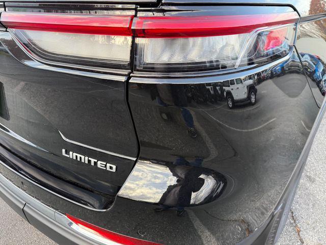 new 2025 Jeep Grand Cherokee car, priced at $45,685