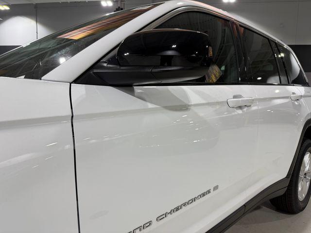 new 2025 Jeep Grand Cherokee car, priced at $35,652