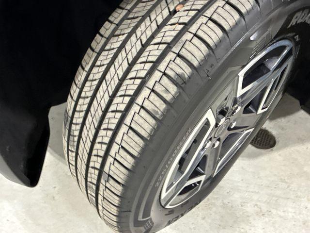 new 2026 Jeep Cherokee car, priced at $42,710