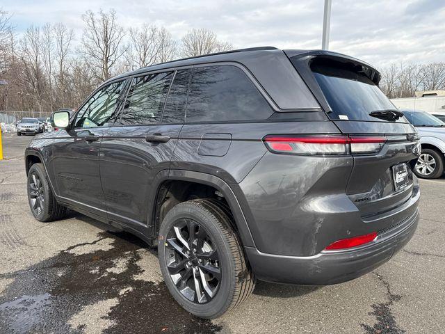 new 2026 Jeep Grand Cherokee car, priced at $52,500