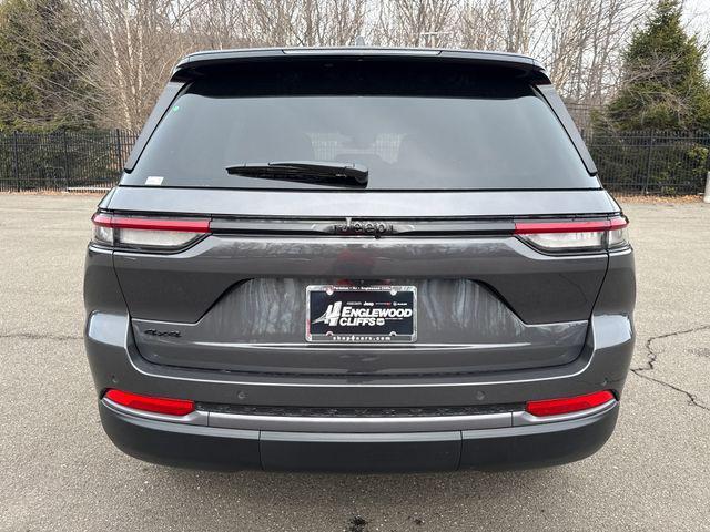 new 2026 Jeep Grand Cherokee car, priced at $45,743