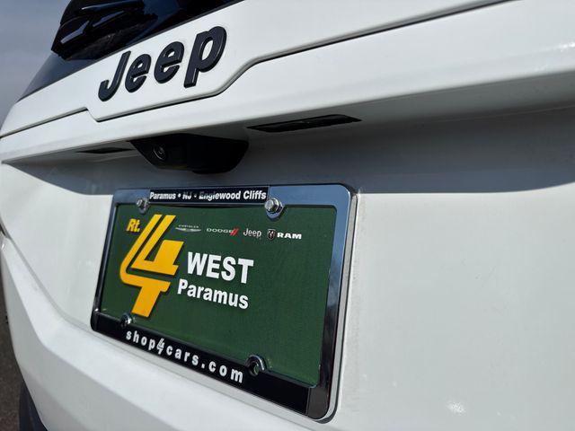 new 2026 Jeep Cherokee car, priced at $43,085