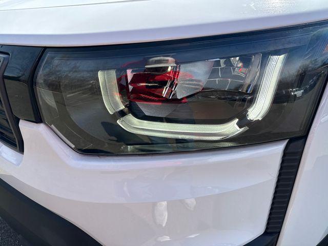 new 2026 Jeep Cherokee car, priced at $43,085