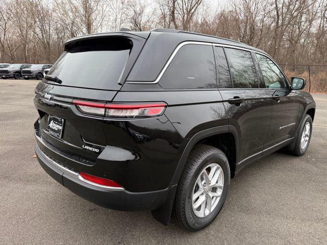 new 2025 Jeep Grand Cherokee car, priced at $37,804