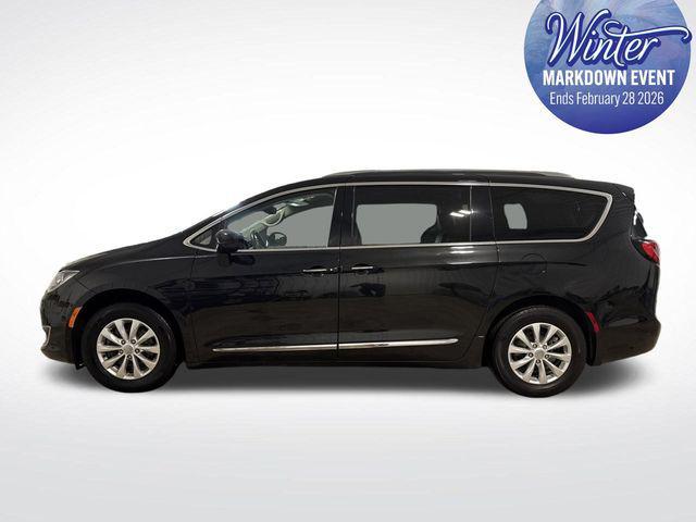 used 2019 Chrysler Pacifica car, priced at $14,872